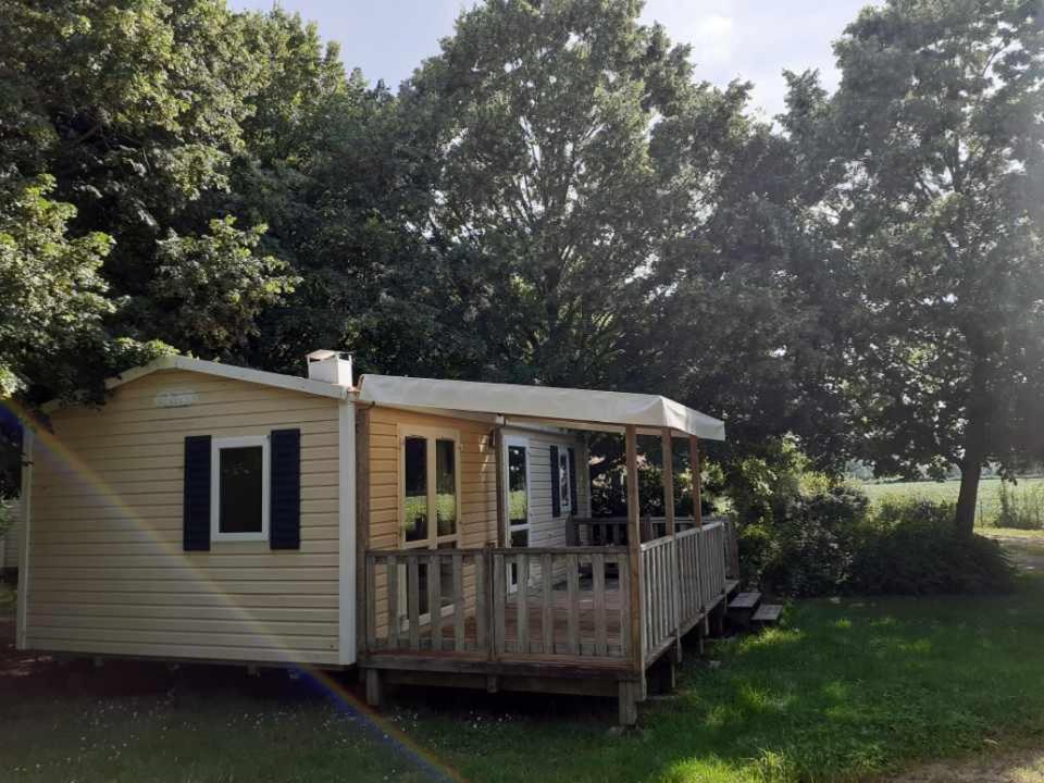 Camping Le Vallage Attigny ภายนอก รูปภาพ