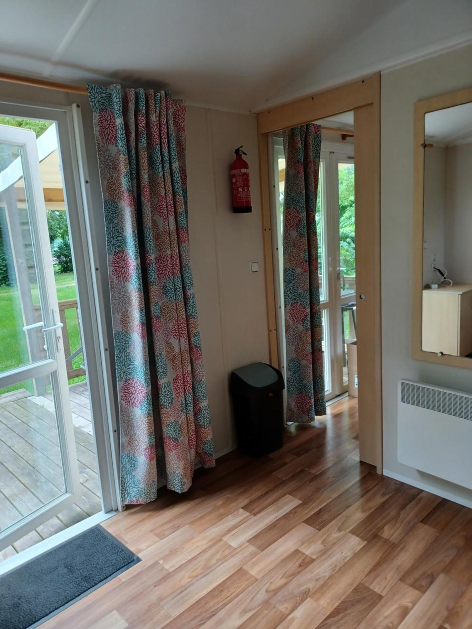 Camping Le Vallage Attigny ภายนอก รูปภาพ